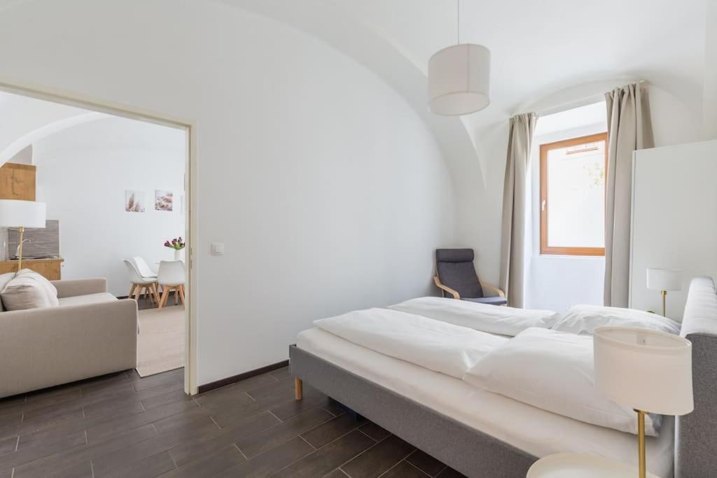 Ferienwohnung Free Parking I 500 Mbit Wifi I Kingsize Bed Wien Exterior foto